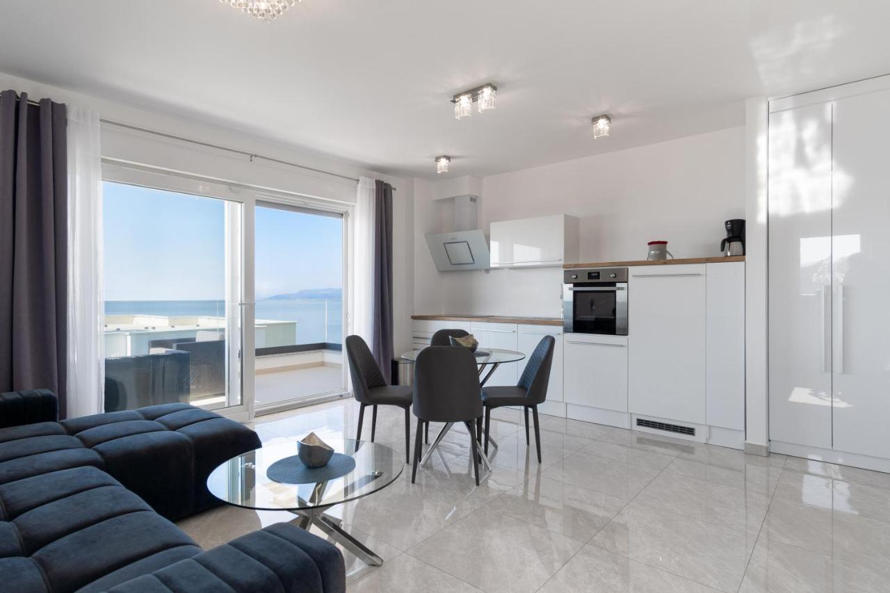 Sea View Apartment With Parking - Dina Makarska Exteriör bild